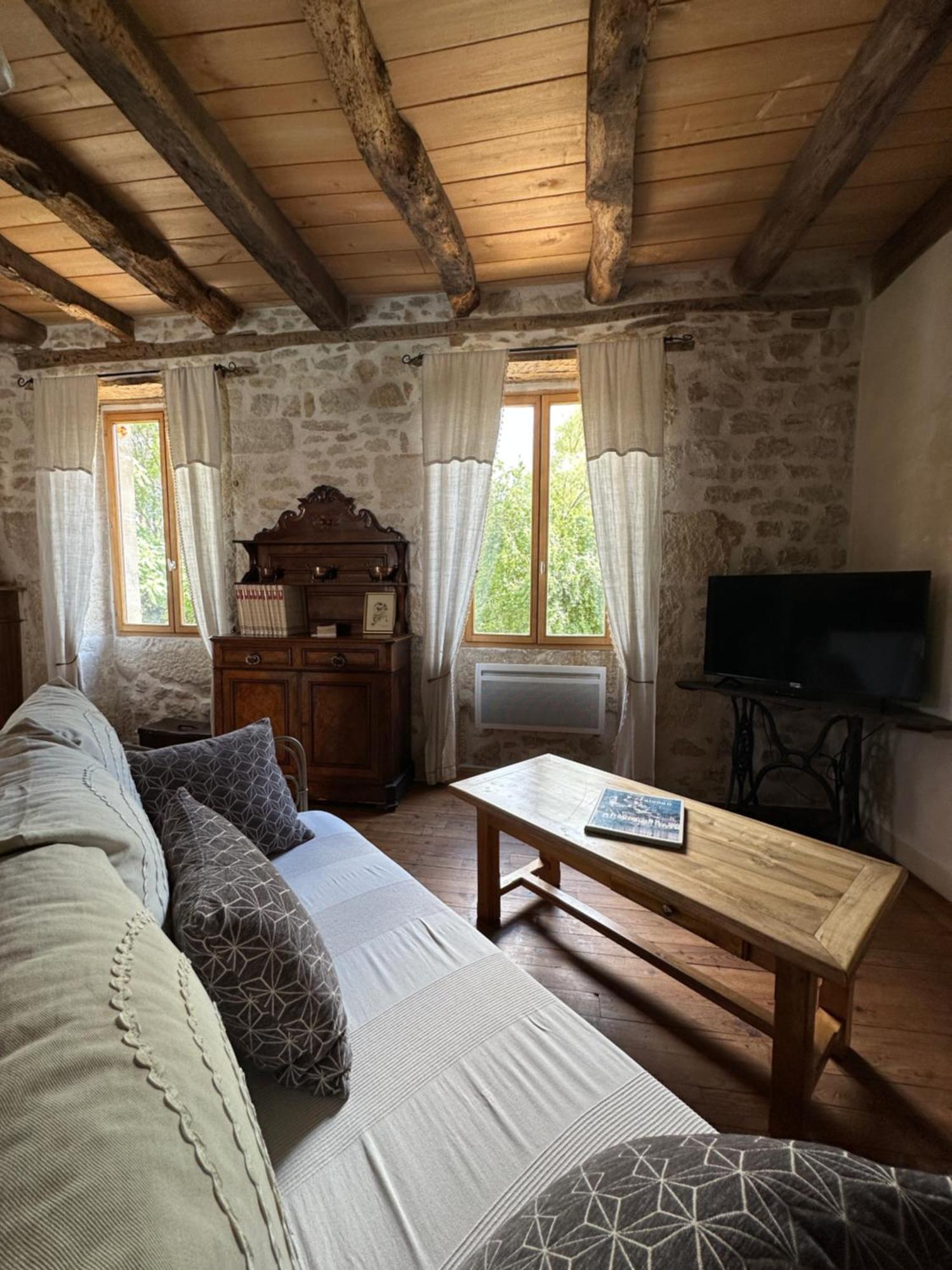 Gite Le Relais De La Diligence Saint-Lazare Dış mekan fotoğraf